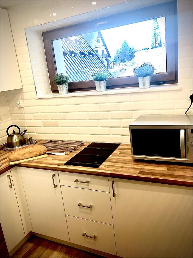 Jasmin Apartment Буковина Татжанска Екстериор снимка